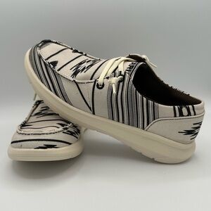 Ariat Women’s Hilo Chimayo Cristo Cream Size 6 Western Boho Print Brand New